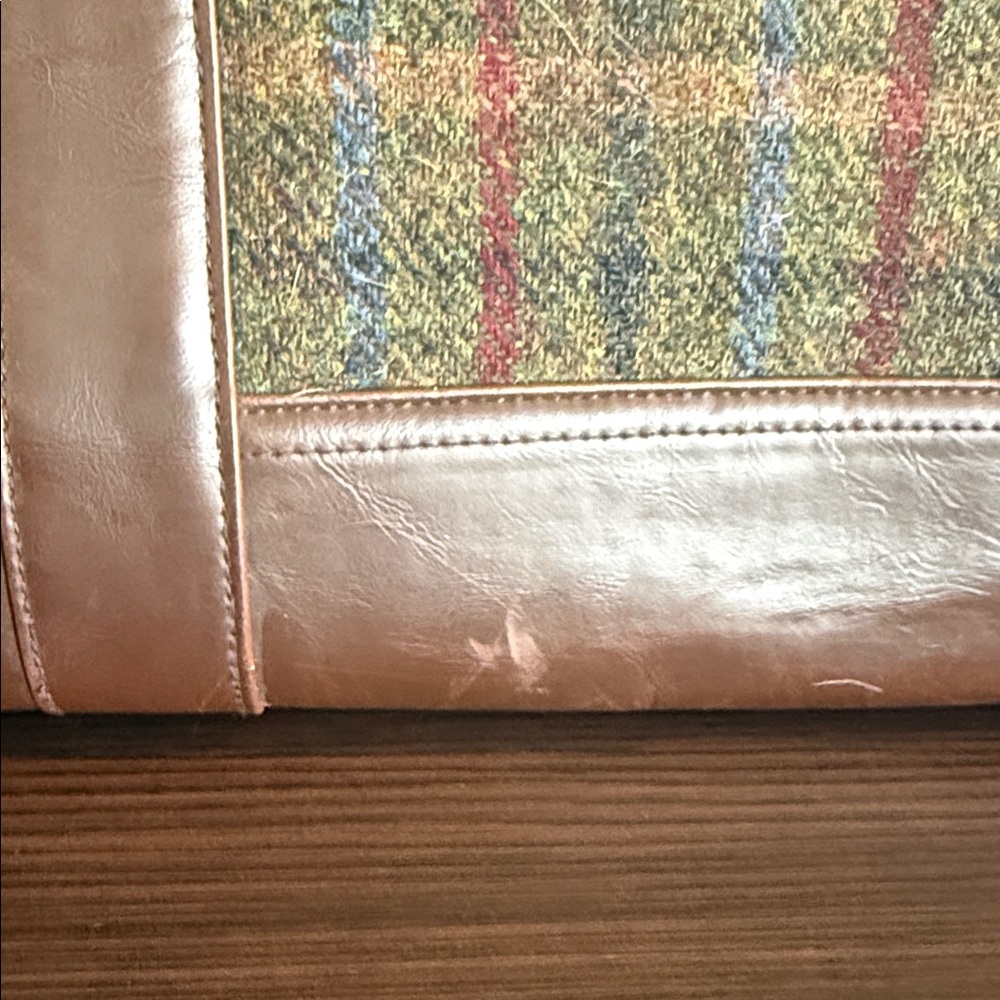 Leather Duffle Bag - Picture 5 of 8